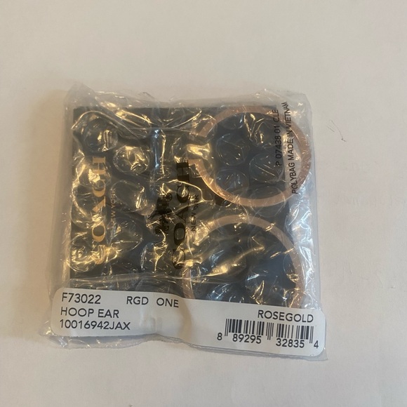 Coach Rose Gold Hoop Earrings NWT - Picture 3 of 3